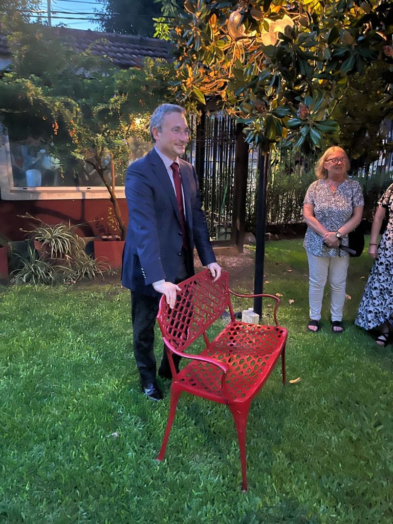 Lomas Palozzi panchina rossa 1